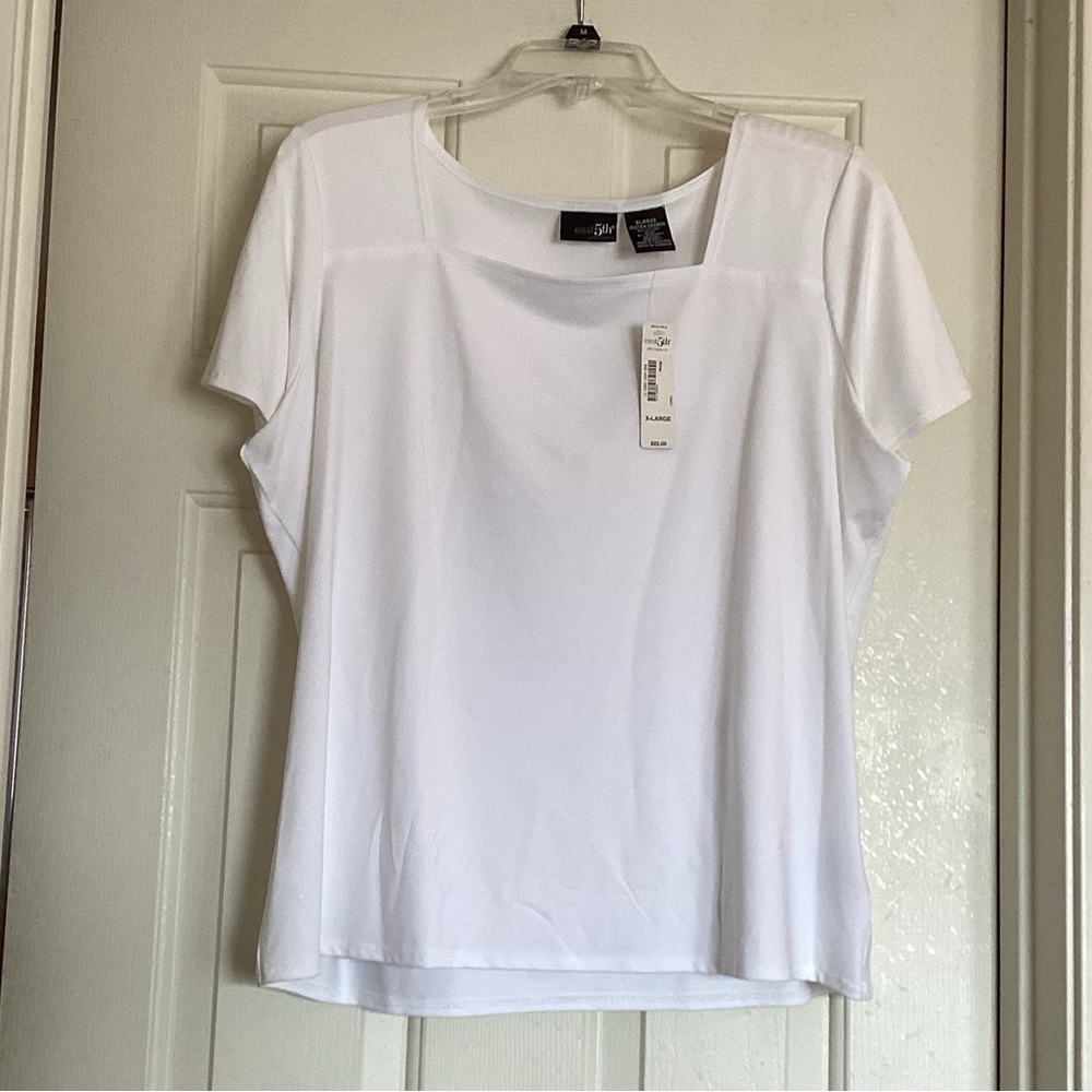 East 5th Essentials - White Short Sleeve Scoop Neck Tee NWT